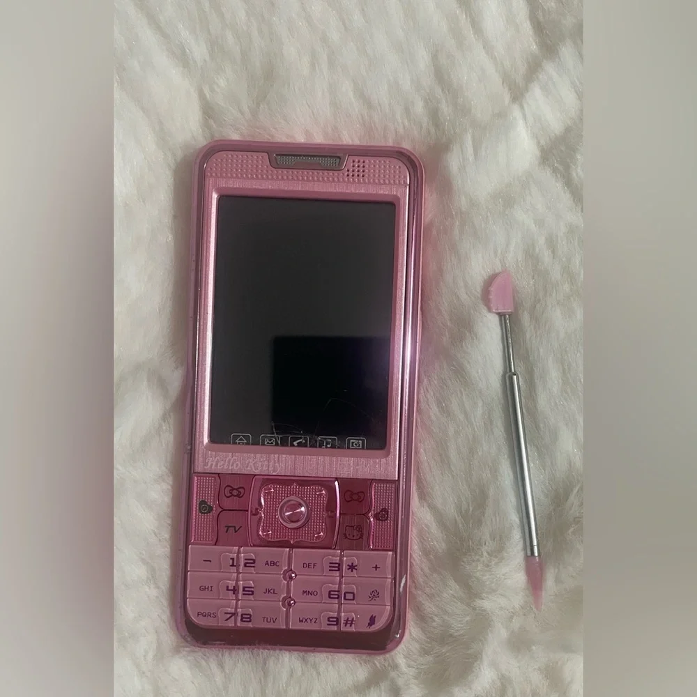 RARE Hello Kitty Kisen K3000 Cell Mobile Phone HK LIMITED EDITION 💕💕💕